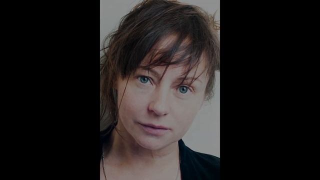 Исчезла вместе с деньгами...Полиция ищет тело актрисы Евгении Добровольской смотреть онлайн