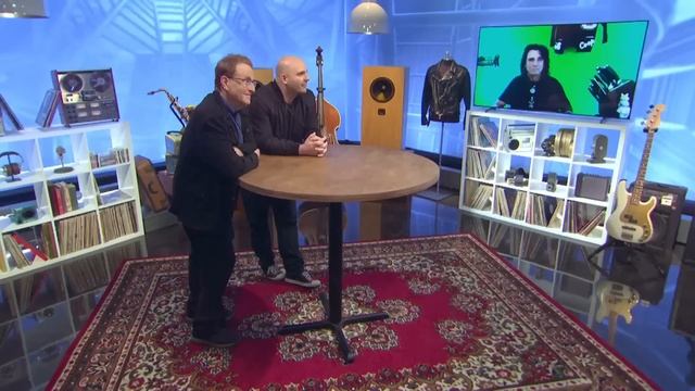 Alice Cooper Talks About Hanging and Drinking with John Lennon | Rock My Collection смотреть онлайн