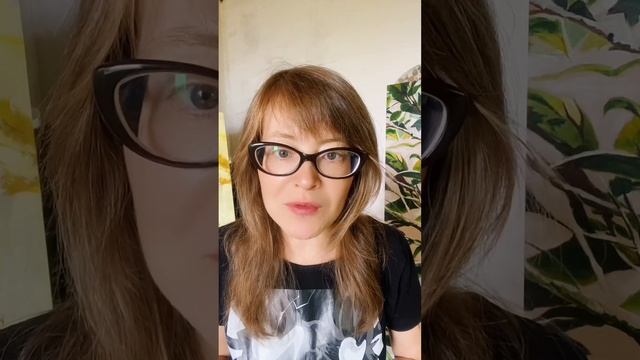 Как именно мы видим платье бело-золотым смотреть онлайн