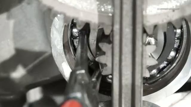 Ammann Rammer Service Video - ACR 60, ACR 68 Centrifugal clutch adjustment смотреть онлайн