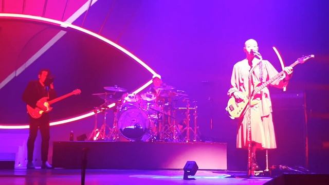 Gail Ann DORSEY Feat Matthieu Chedid - " Life on Mars " - Zénith LIMOGES / 26.05.2023 смотреть онлайн