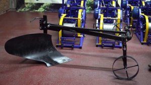 Электроплуг «Бумеранг» — отличная техника для обработки земли на приусадебном участке!