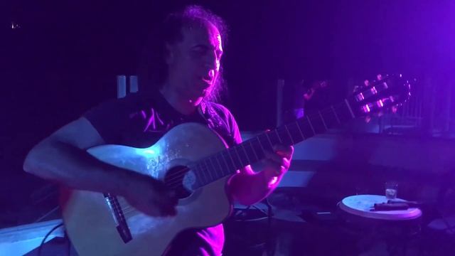 Video flyer to invite guest to a certain new year party смотреть онлайн