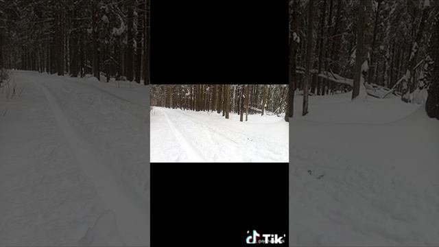 Сильно не гоняйте по сугробам, а то можно и застрять!!! УАЗ 469 ПОЛНОСТЬЮ СТОК двигатель ЗМЗ 402 смотреть онлайн
