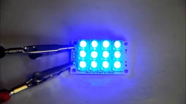 Blue LED Bank - 12x High Bright LEDs - 5v 200mA 1W смотреть онлайн