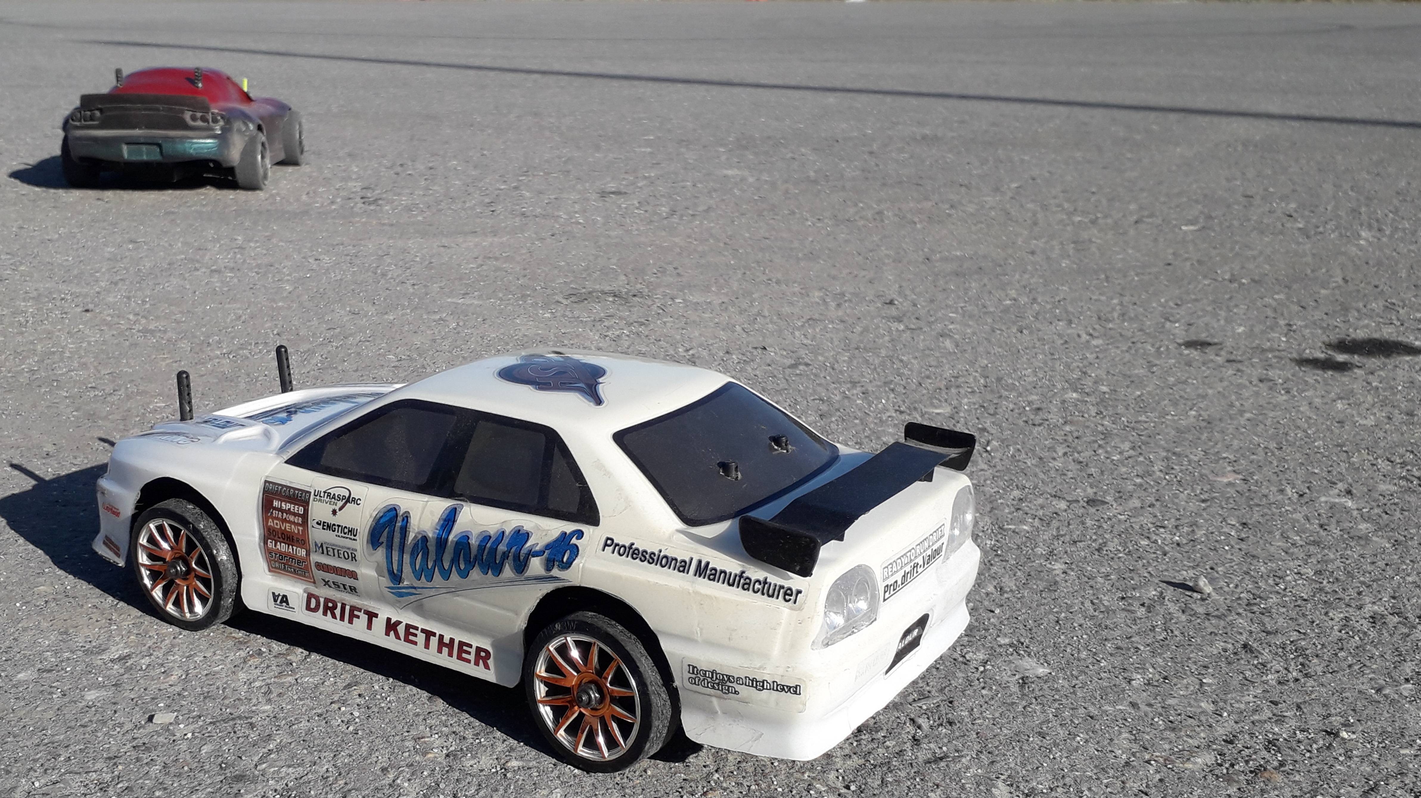 HSP Flying Fish 2 RC car смотреть онлайн