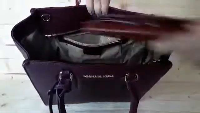 Сумка женская Michael Kors (реплика) смотреть онлайн