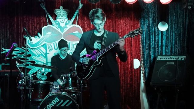 Евгений Рышкевич | 19 лет | Победитель VIRAGE GUITARS 2015 смотреть онлайн