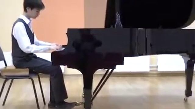 Н. Выгодский - Вариации на тему Паганини смотреть онлайн