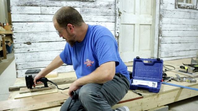 MOST POWERFUL ELECTRIC STAPLE GUN смотреть онлайн