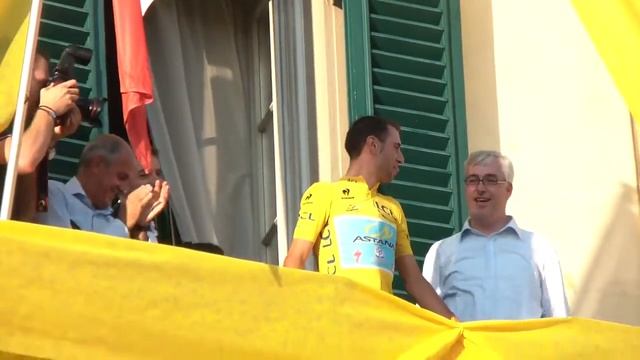 La festa gialla di Mastromarco per Nibali - Remix смотреть онлайн