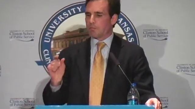 Bob Woodruff at the Clinton School | 2008 смотреть онлайн