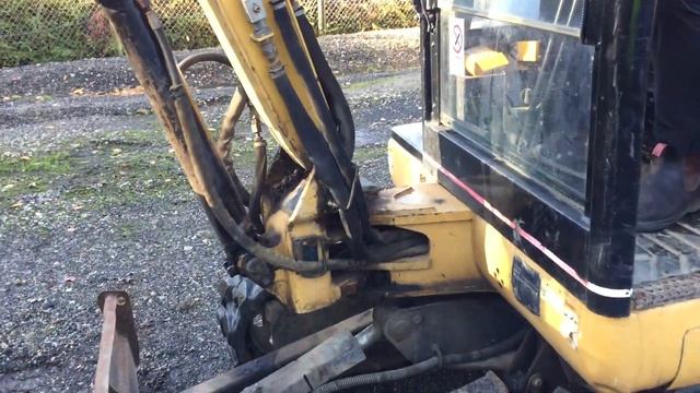 Caterpillar 302,5 mini graver / Excavator For sale on www.retrade.eu смотреть онлайн