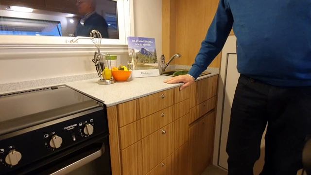 Kerkamm | Weltreisemobile AX / IX 407 Family + IX / EX 455 | Roomtour | CMT 2020 Stuttgart | #cmt20 смотреть онлайн