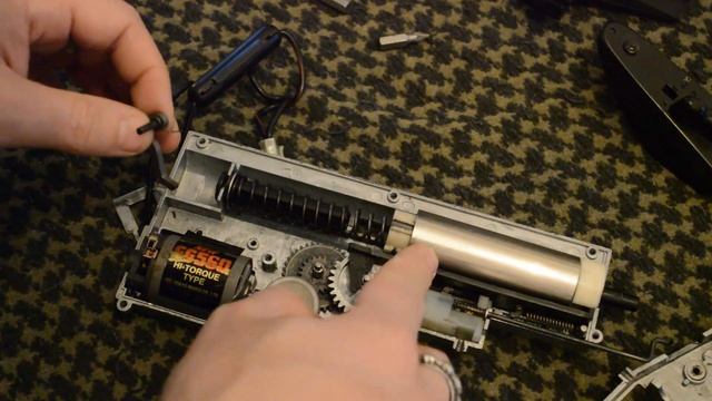 Famas F1 TM : Réparation de la V1 ! (n°346) смотреть онлайн