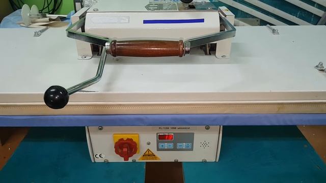 Comel PLT 1250 Ручной термопресс для дублирования деталей кроя. смотреть онлайн