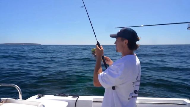 Offshore Fishing + Island Catch & Cook (Marion Bay, South Australia) смотреть онлайн