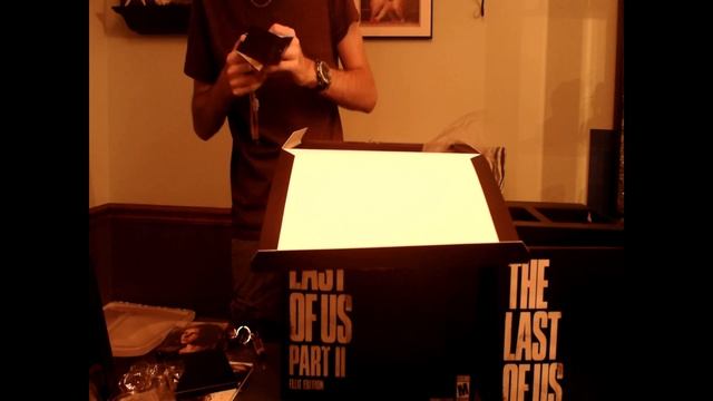 The Last of Us Part II Ellie Edition Unboxing смотреть онлайн