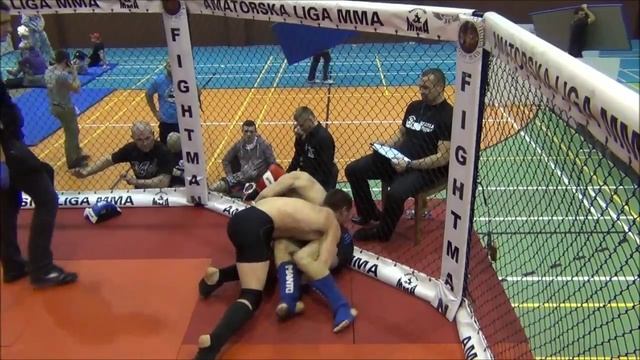 Mistrzostwa Polski MMA 2014 OFS Finał 77kg Murzyn Paweł v Tokarz Przemek смотреть онлайн