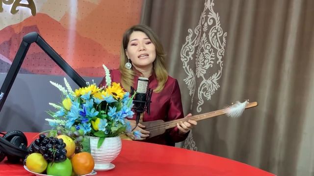 Алия Акылбекова “Алтын апакем” смотреть онлайн