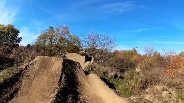 ПЕРВЫЙ РАЗ НА BMX НА БОЛЬШИХ ДЁРТАХ | BMX БУДНИ смотреть онлайн