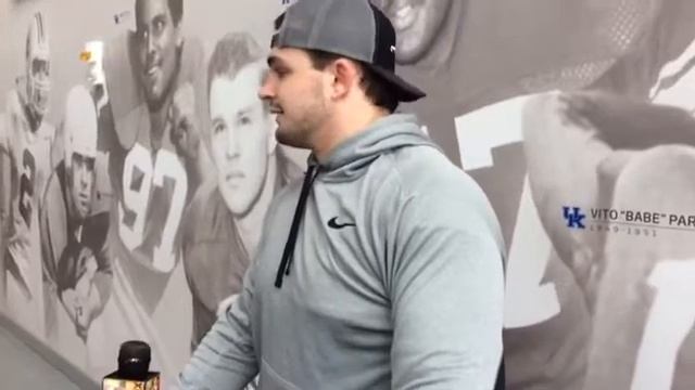 Kentucky Linebacker Kash Daniel on Spring Practice - March 24 смотреть онлайн
