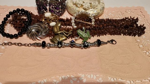 Винтажные украшения распаковка #винтаж#vintagejewelry  #unbagging #canada