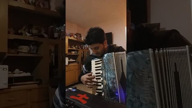 Despacito-version GABRIEL FERREYRA смотреть онлайн