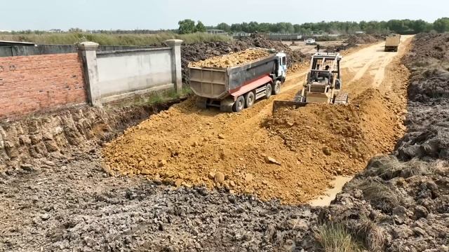 Good Job 100% Complete First Layer Road Foundation Construction Bulldozer Pushing Clear Dirt Stone смотреть онлайн