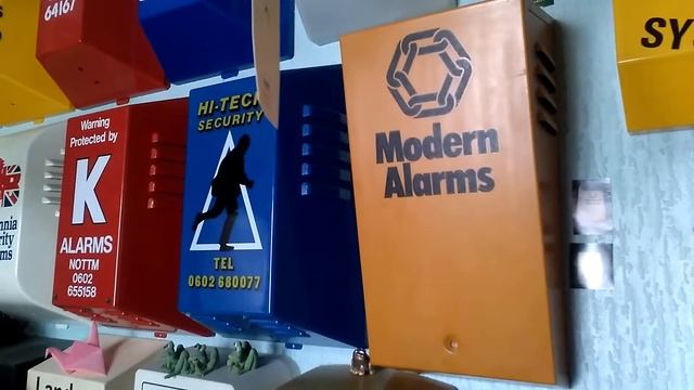 Alarm box collection featuring c class boxes смотреть онлайн