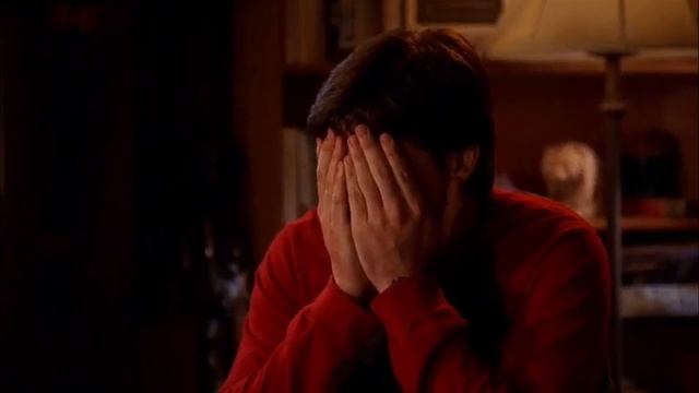 Smallville 2x22 - Clark and Lana first real kiss смотреть онлайн