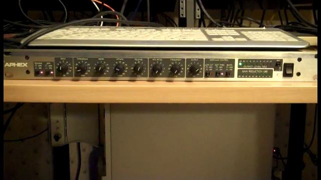 Aphex 651 Sidechain Compressor Demo Expressor Video