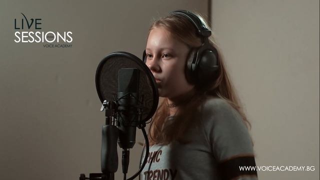 VA Live Studio Sessions - Nikita Johansen - The Boy Does Nothing (cover) смотреть онлайн