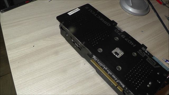 Чистка и замена термопасты на 11 летней видеокарте AMD Radeon HD 7970 смотреть онлайн