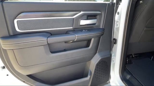 2022 Ram 2500 Big Horn Crew Cab Brownsville Harlingen McAllen Weslaco Port Isabel смотреть онлайн