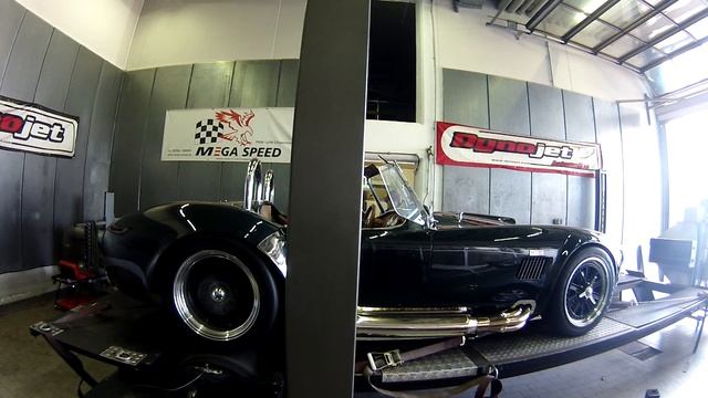 Mega Speed AC Cobra 7.2 L Corvette Engine 521 PS (634 Nm) Dyno run смотреть онлайн