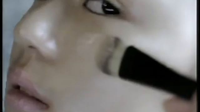 Laneige Snow Crystal Dual Foundation смотреть онлайн