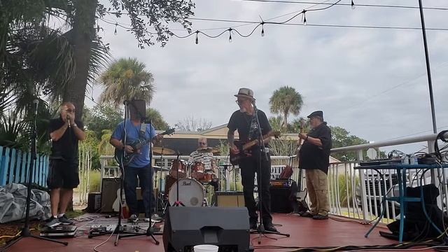 Hip Shake - Slim Harpo смотреть онлайн