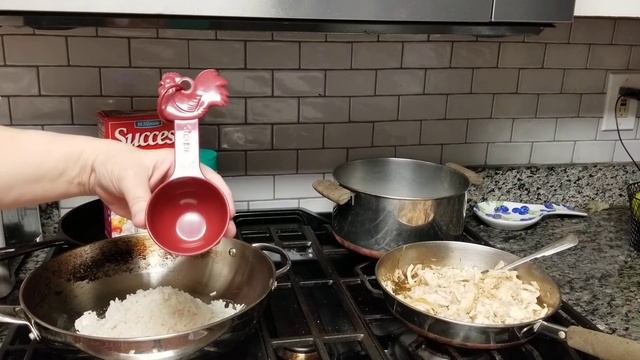Cooking my Mother's Creamy Parmesan Chicken for Dinner. Pull up a stool, and let's do this! смотреть онлайн