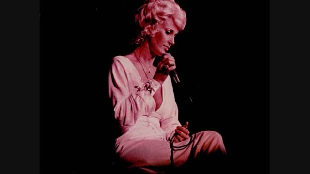 Tammy Wynette-I'm Not That Good At Goodbye смотреть онлайн