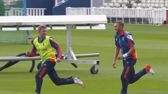 Watch out, Joe Root's about! Stuart Broad falls foul of prank! смотреть онлайн