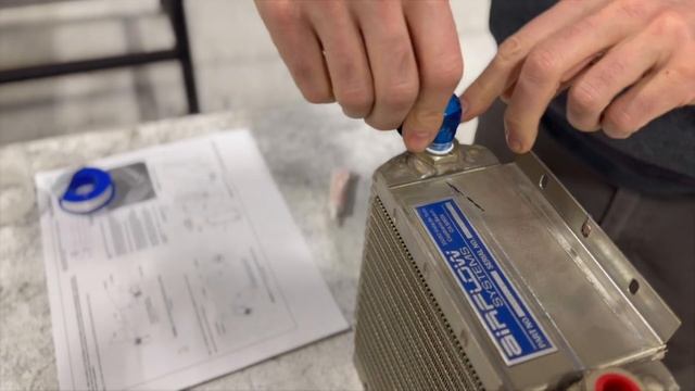 Tech Help: Oil Cooler Fitting Installation смотреть онлайн