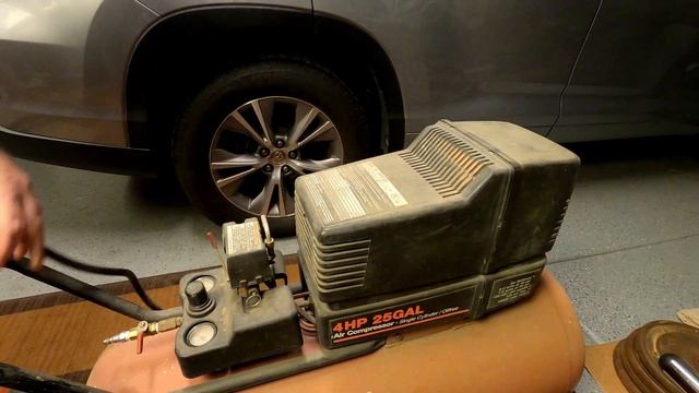 How To Replace Your Old Air Compressor Tank Drain Valve - LIONMAX 1/4'' NPT Brass Tank Drain Valve смотреть онлайн