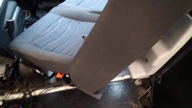 поворот двойного сиденья в LCV |  LCV Double Seat Swivel