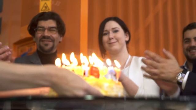 Поздравления от Коминвест-АКМТ смотреть онлайн