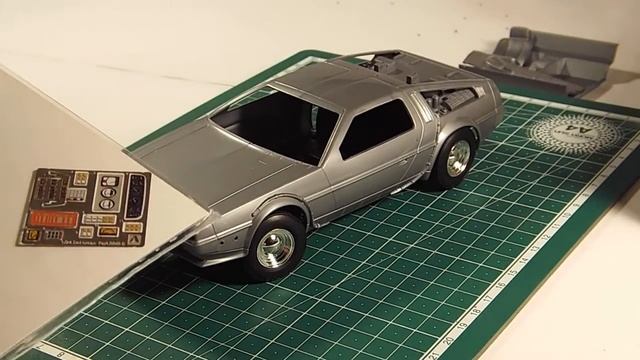 Постройка Delorean Back To The Future Part III, часть 0 - знакомство с набором, примерка