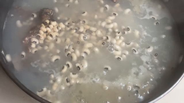 New Year’s Southern Style Black-eyed Peas|ATaste of the South|Cook With Me смотреть онлайн