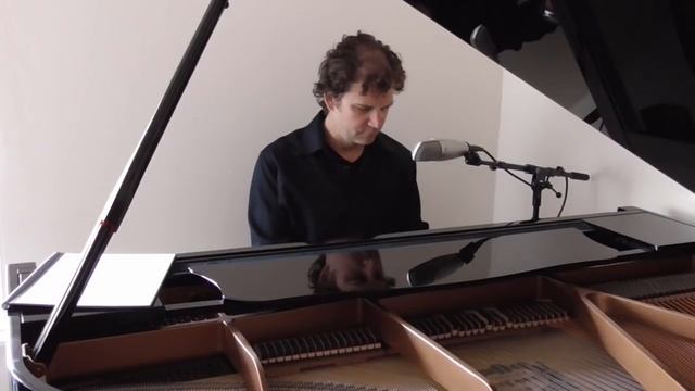 07. Gentle Singing Warm Up - Bass Baritone Range смотреть онлайн