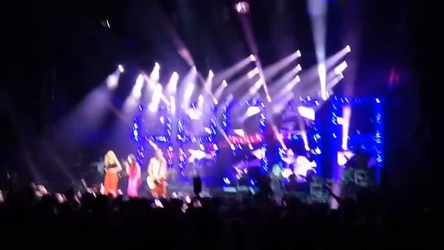 Ленинград - Собчак (божечки, как же я хочу очки). Первое исполнение в Stadium Live 24.03.2016 смотреть онлайн