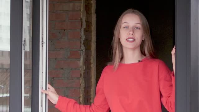 Видео о Махаон. Окна_09.2022 смотреть онлайн